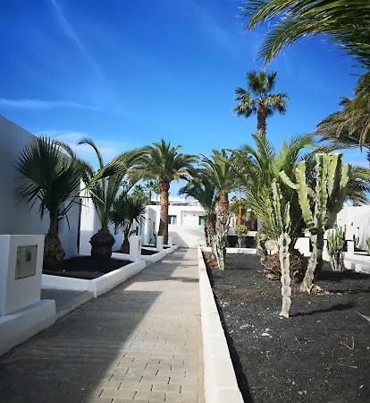 Bungalow Alma Playa Roca דירה *